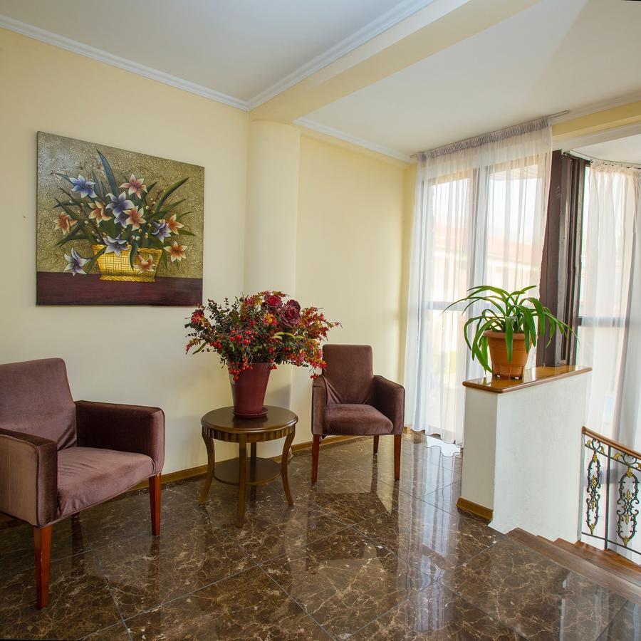 Stary Melnik Hotel Almaty Exterior photo