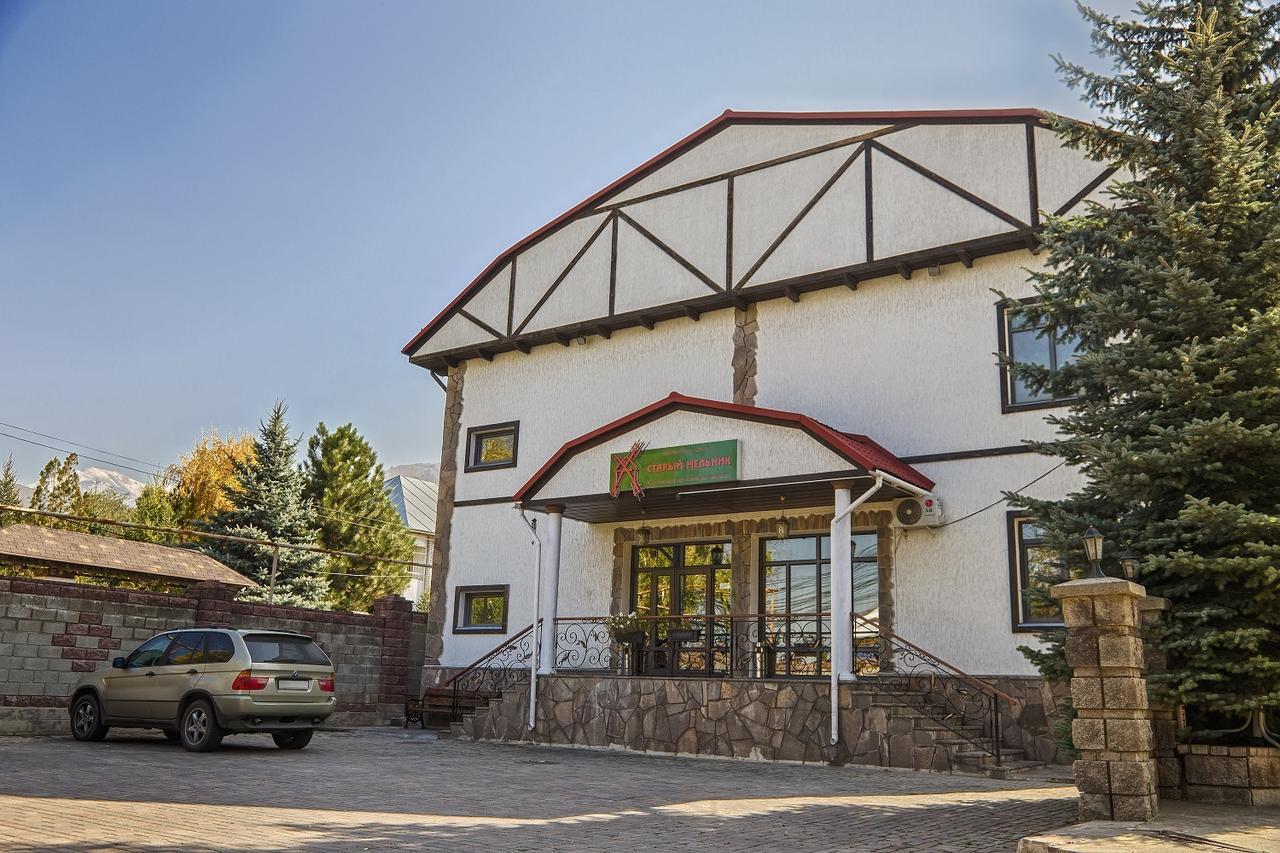 Stary Melnik Hotel Almaty Exterior photo